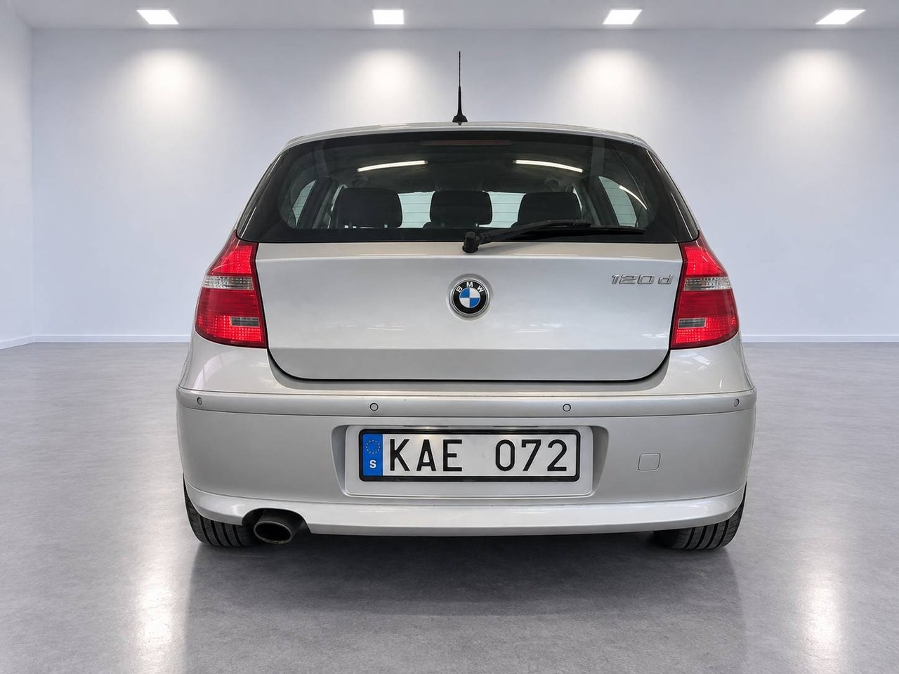 BMW 120 2010, photo 4/10