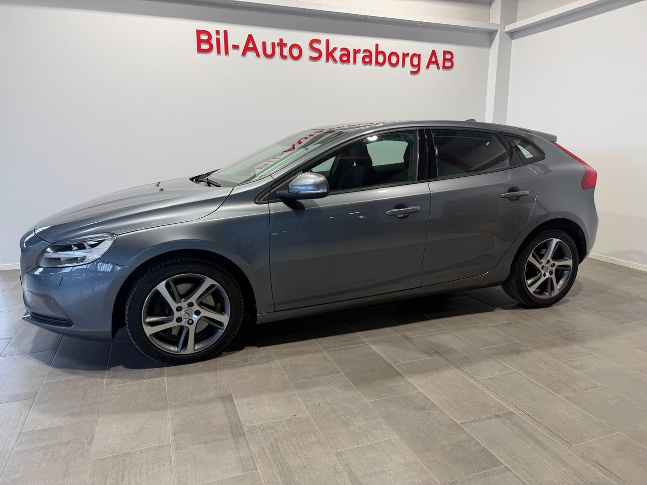 Volvo V40 D2 Automat Business 2018, bild 3/10