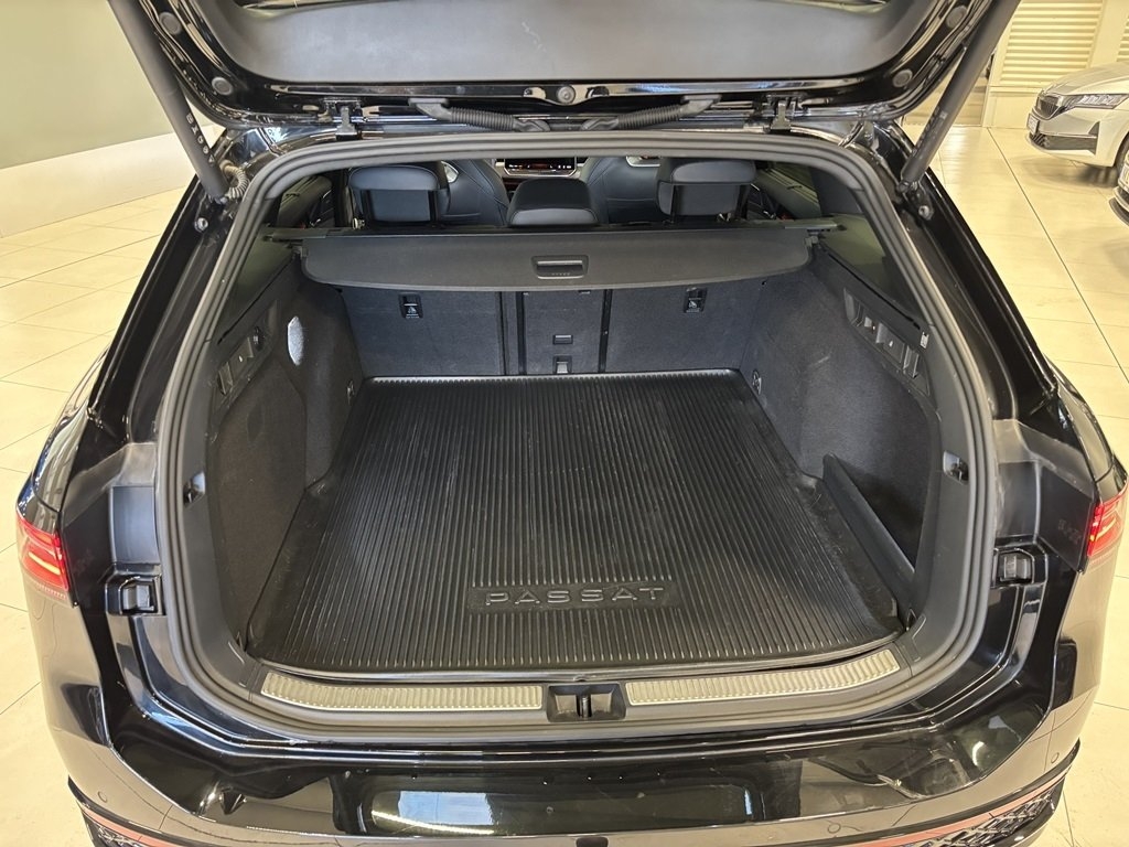 Volkswagen Passat 2025, bild 7/27