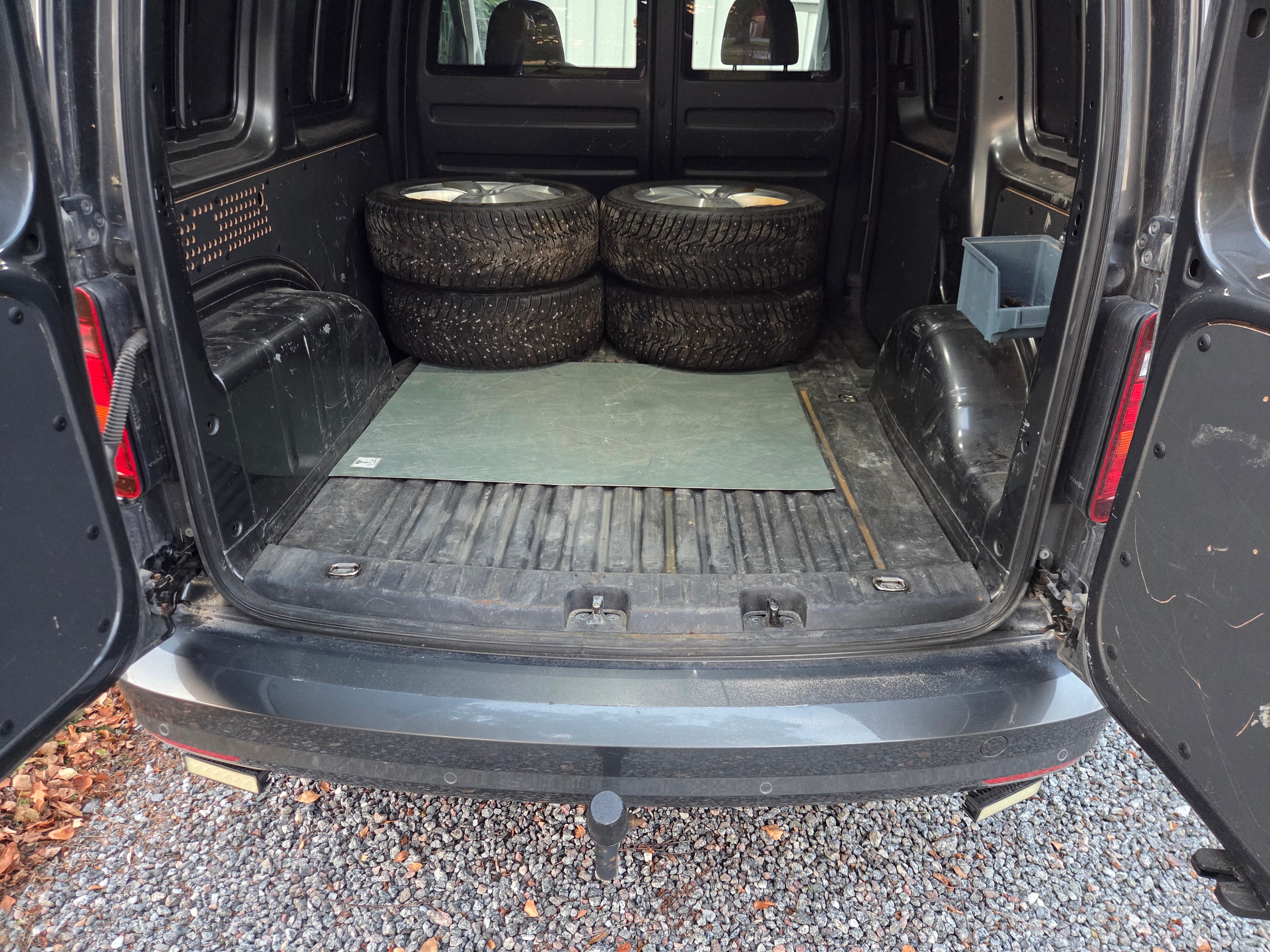 Volkswagen Caddy 2020, photo 4/5