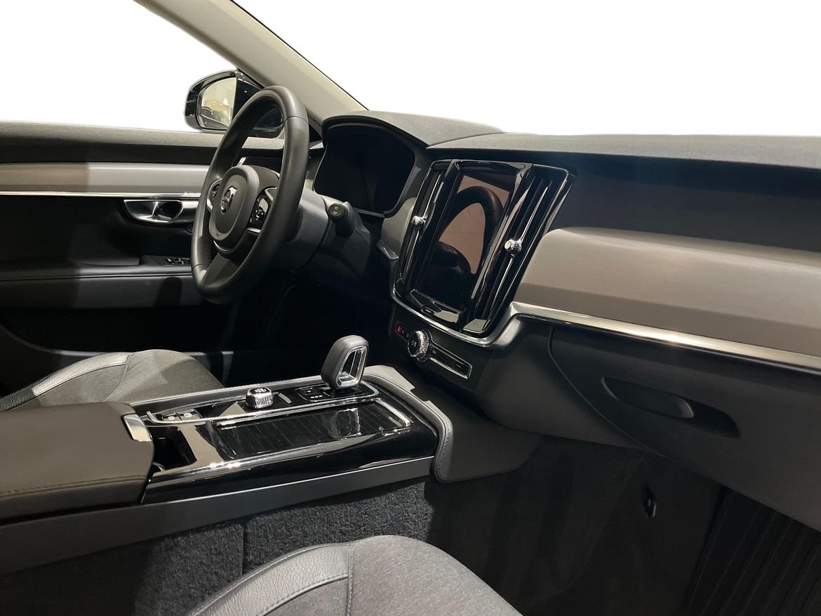 Volvo V90 Recharge T6 Core Edition 2023, bild 4/14