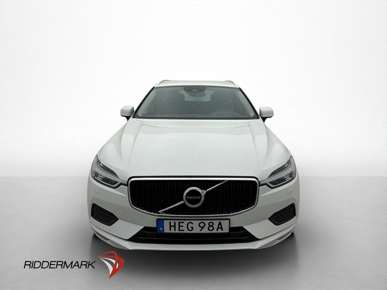Volvo XC60 B5 250hk Momentum 2020, bild 2/38