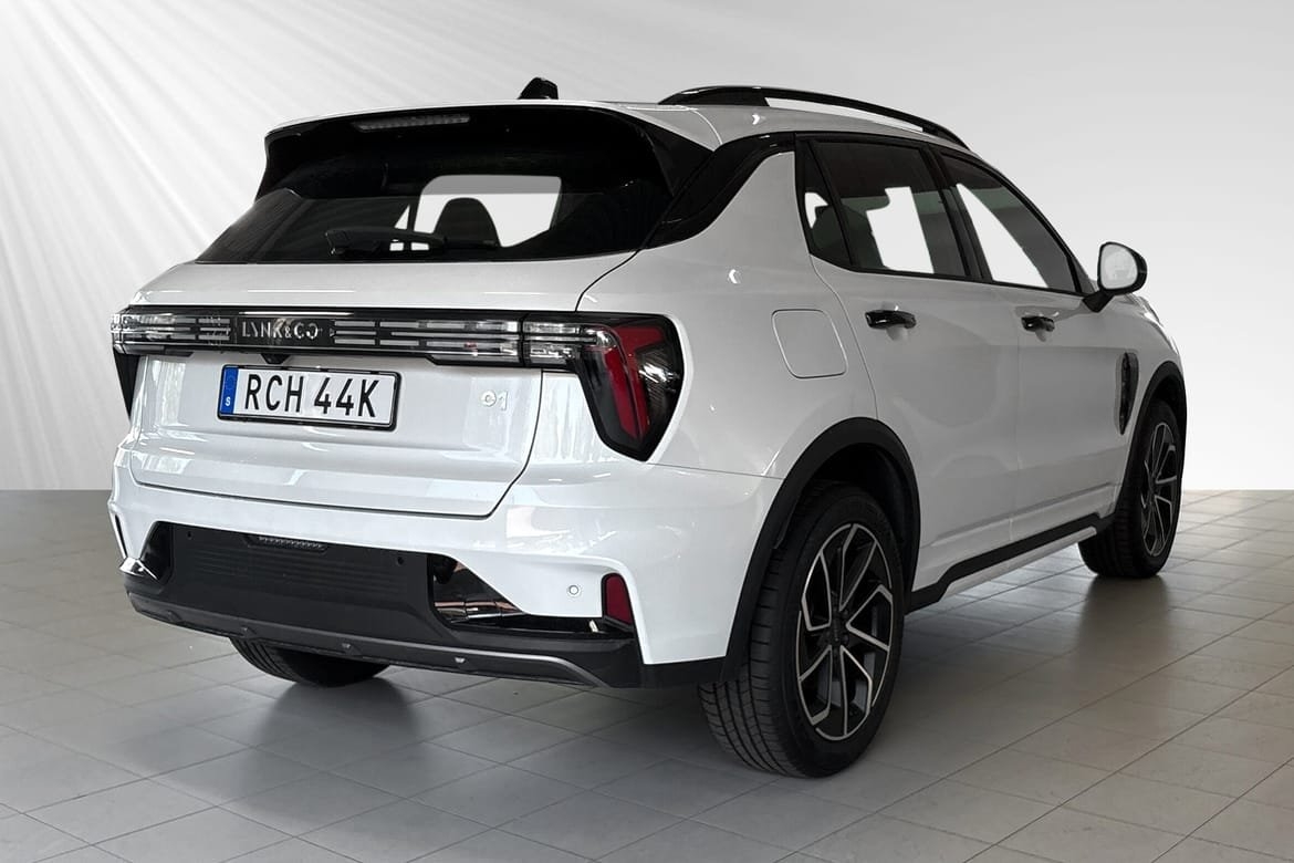 Lynk & Co 01 Core PHEV 2025, bild 4/21