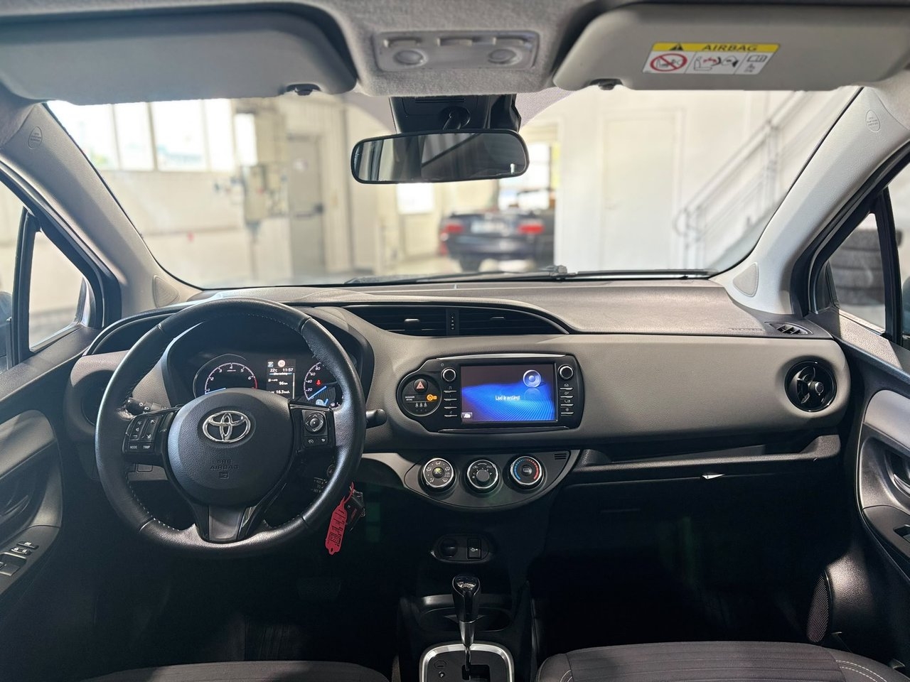 Toyota Yaris 2017, bild 7/10