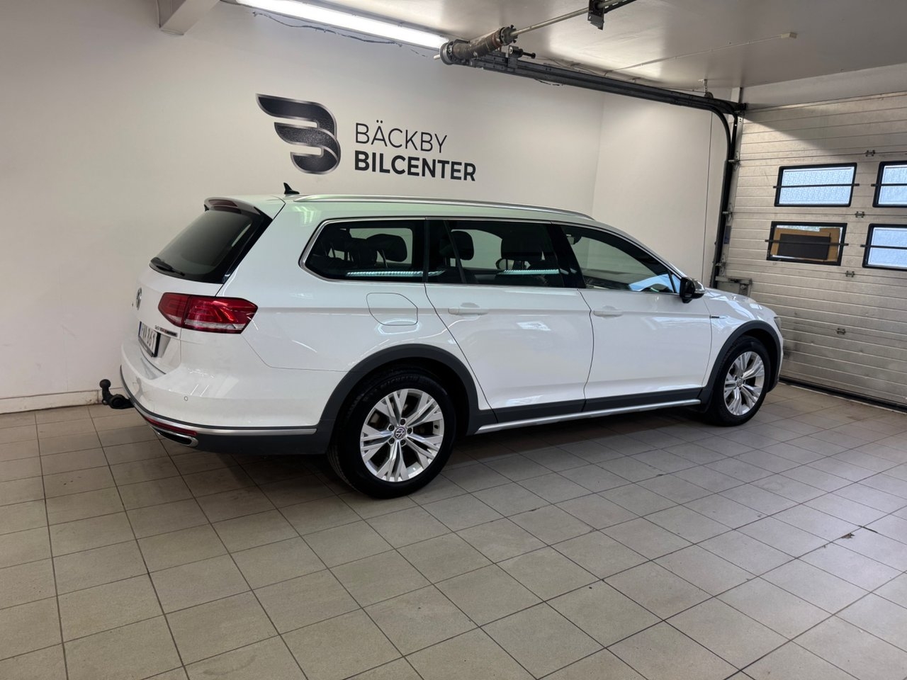 Volkswagen Passat 2017, bild 5/10