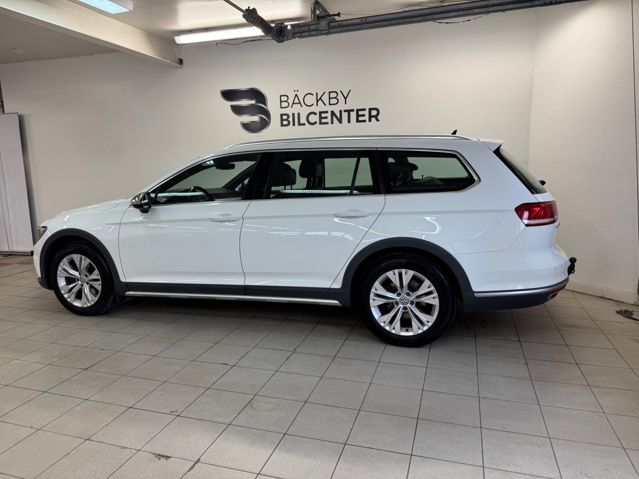 Volkswagen Passat 2017, bild 3/10