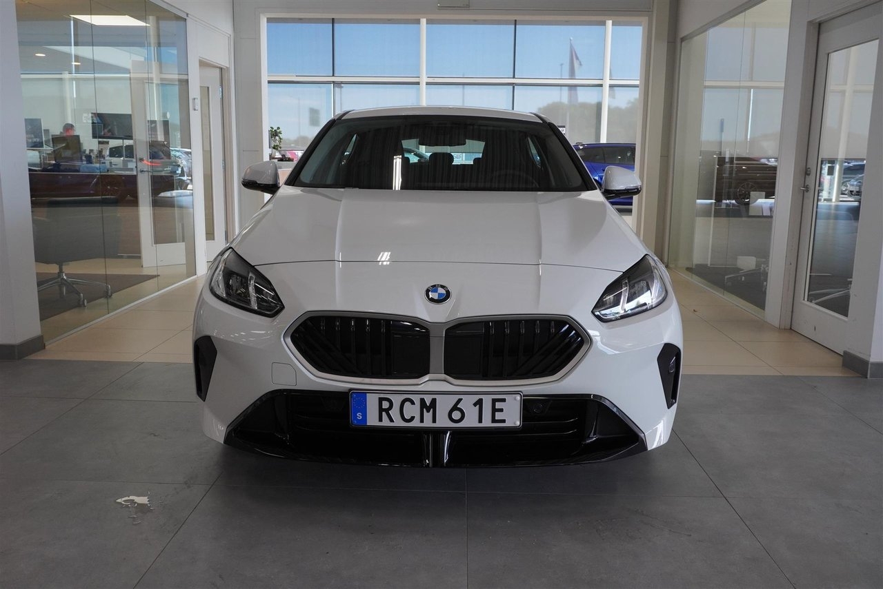 BMW 120 M Sport Design Automat 2026, bild 3/10