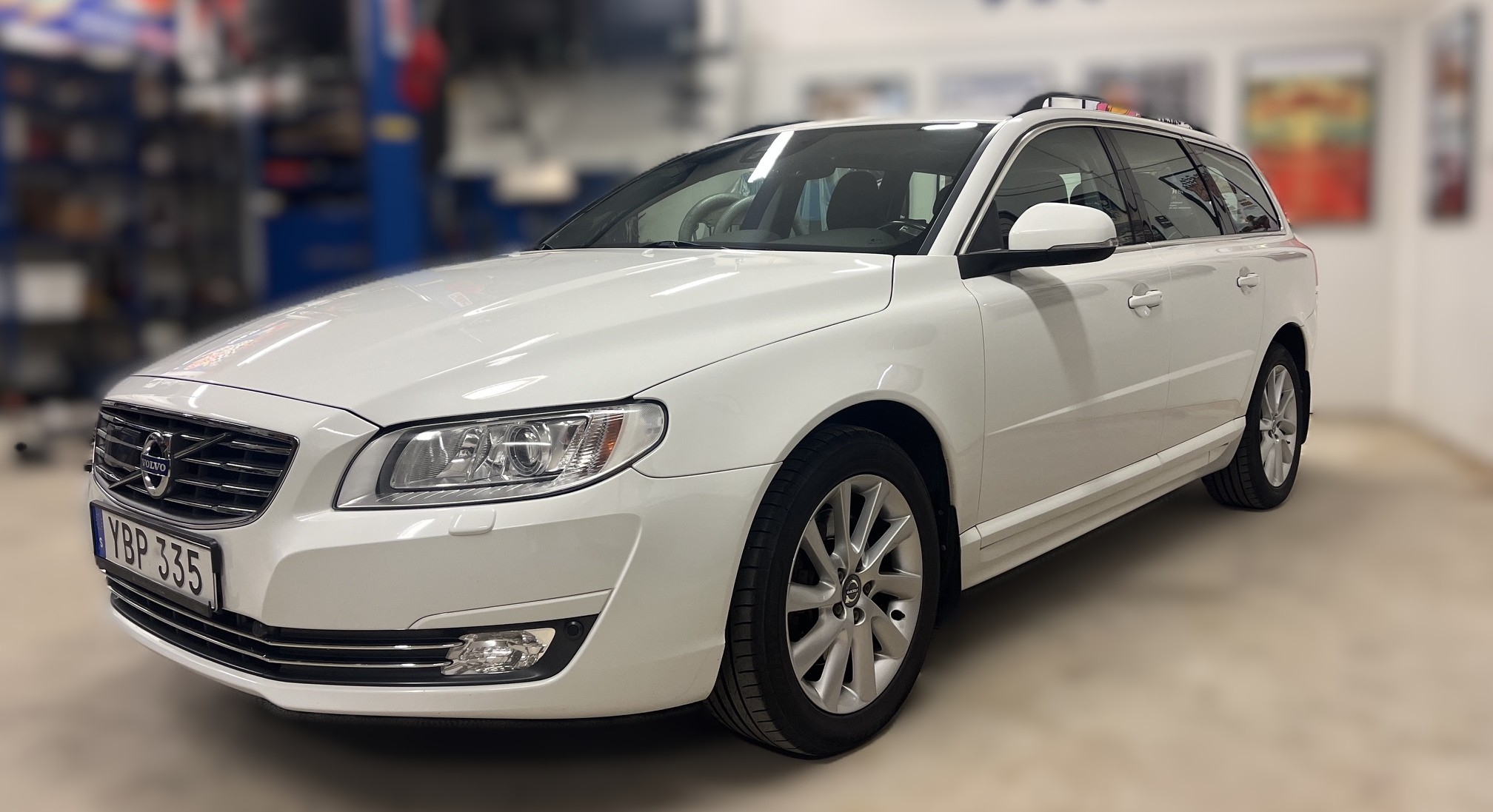 Volvo V70 D4 AWD Geartronic 2016, kuva 2/5