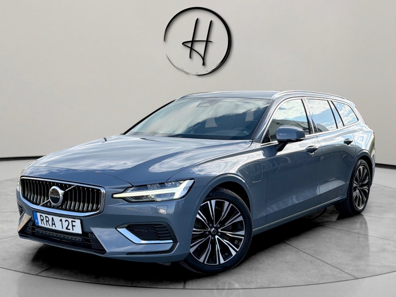 Volvo V60 2023, bild 2/10