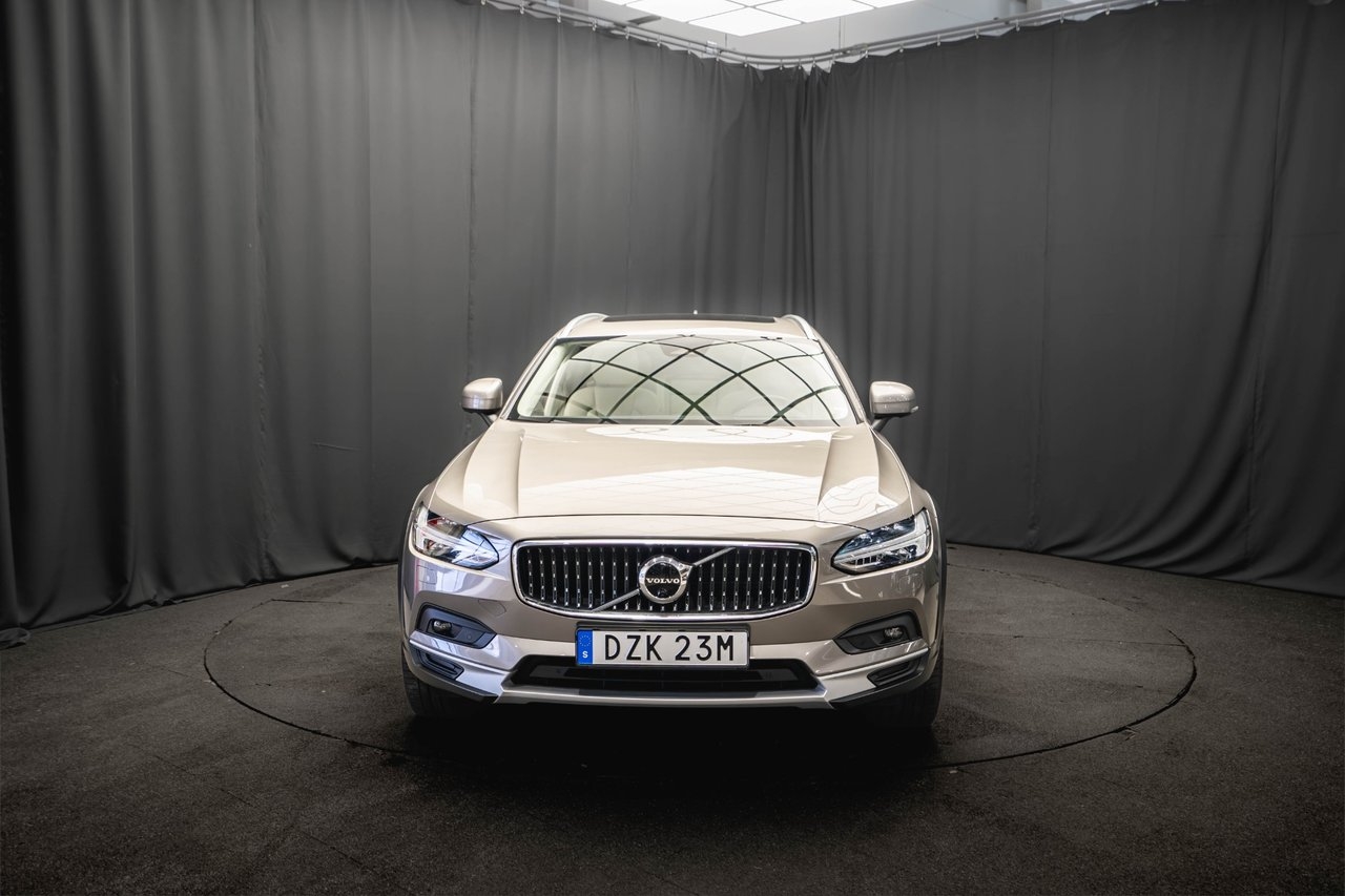 Volvo V90 Cross Country 2022, bild 3/10