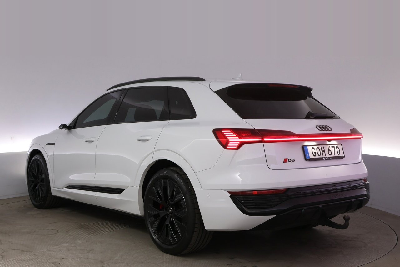 Audi Q8 55 e-tron quattro S-line Pano 2024, bild 4/10