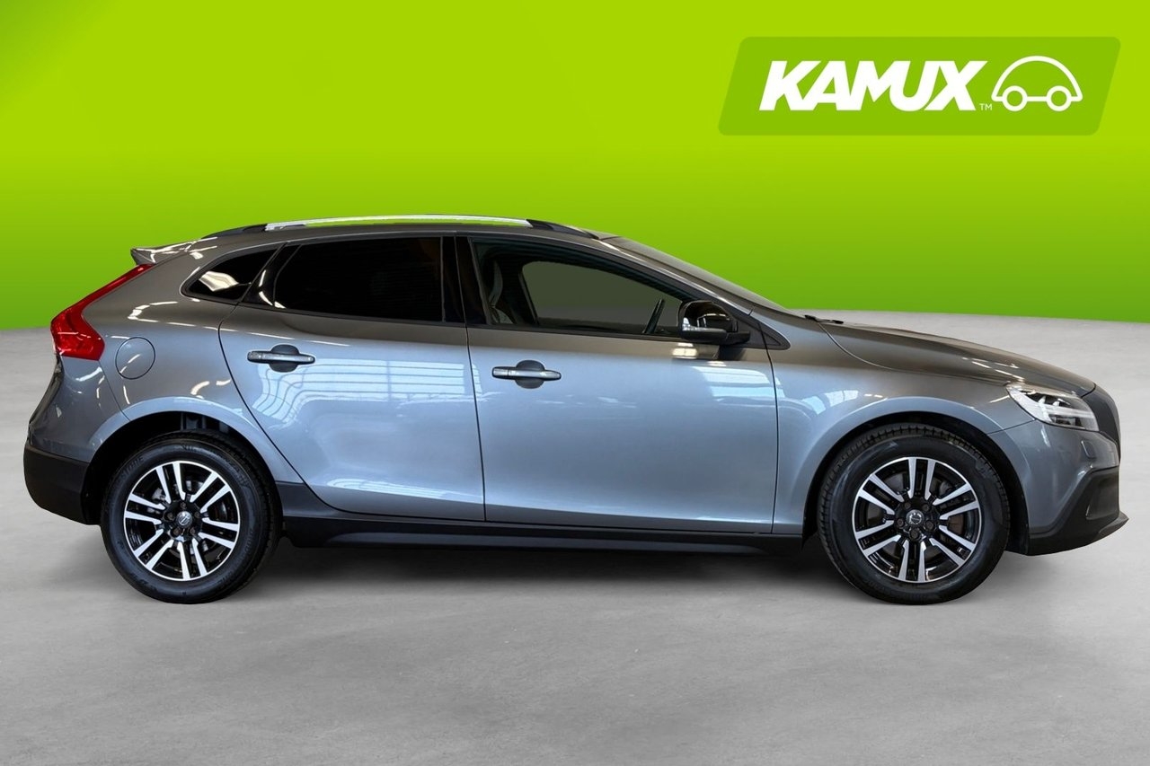 Volvo V40 Cross Country 2019, kuva 2/20