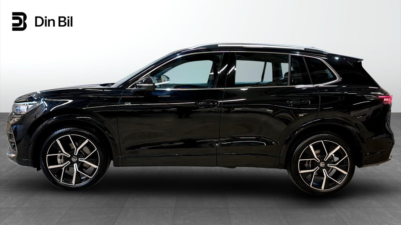 Volkswagen Tiguan 2025, photo 2/10