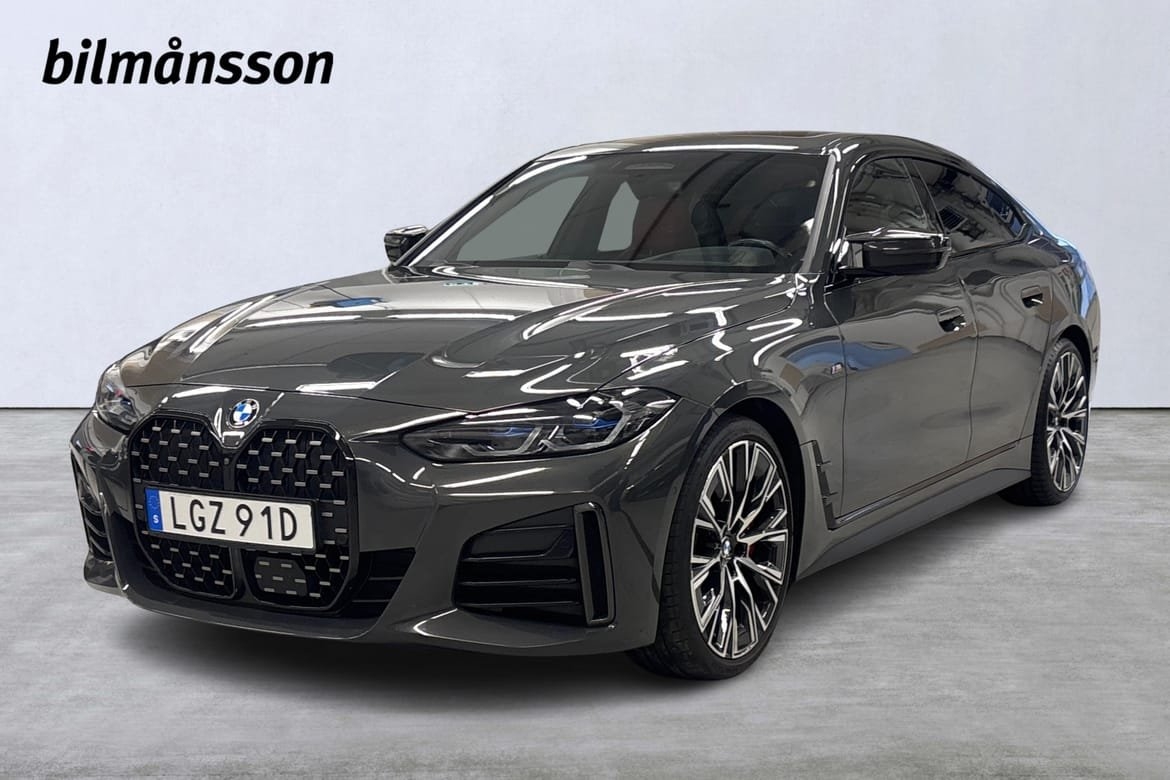 BMW M440i