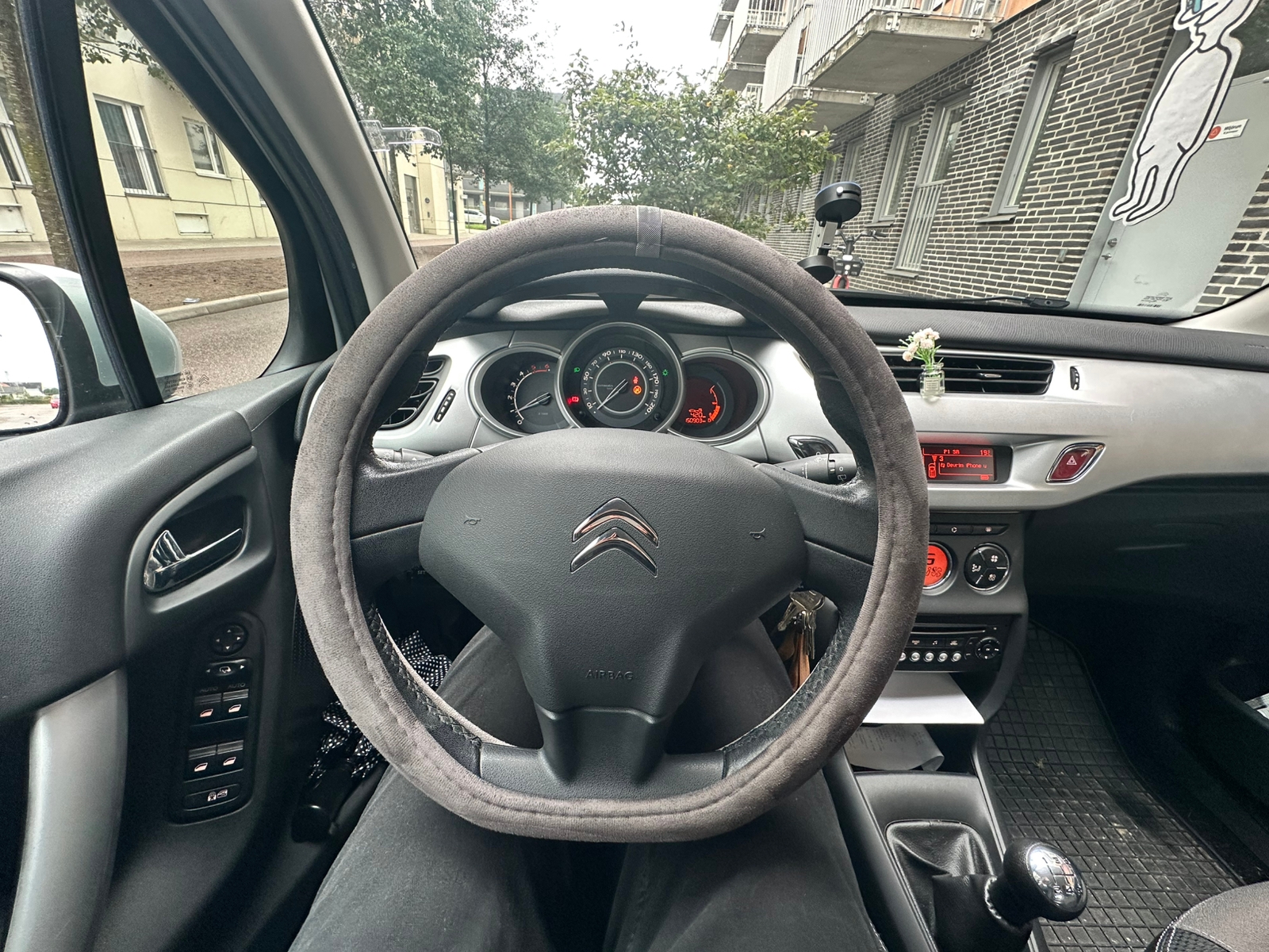 Citroen C3 1.4 HDi 70 Manuell 2012, bild 2/6