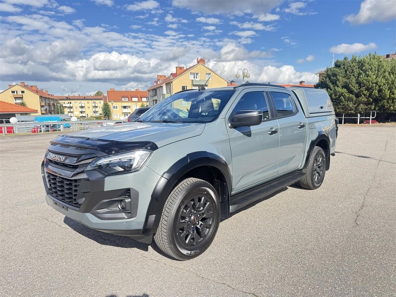 Isuzu XRX DC AT CNG Workmankåpa 2026, photo 2/5