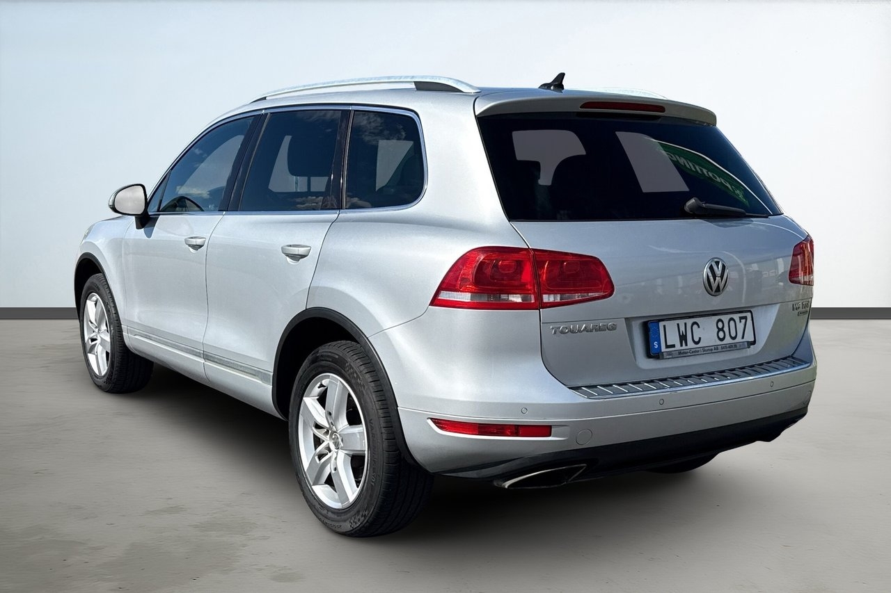 Volkswagen Touareg 2012, photo 3/10