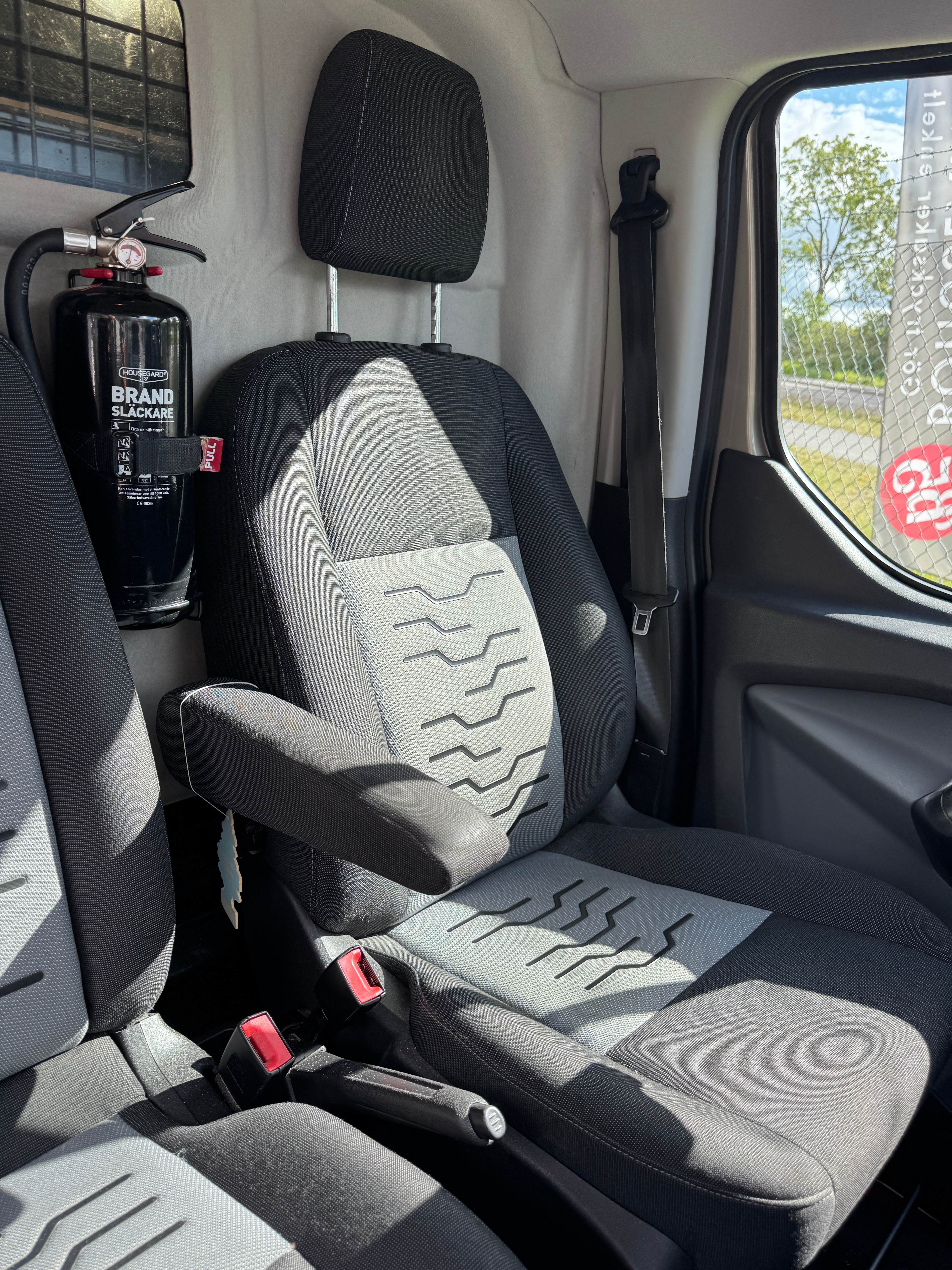 Ford Transit Custom 290 2.0 TDCi Manuell 2017, bild 5/6