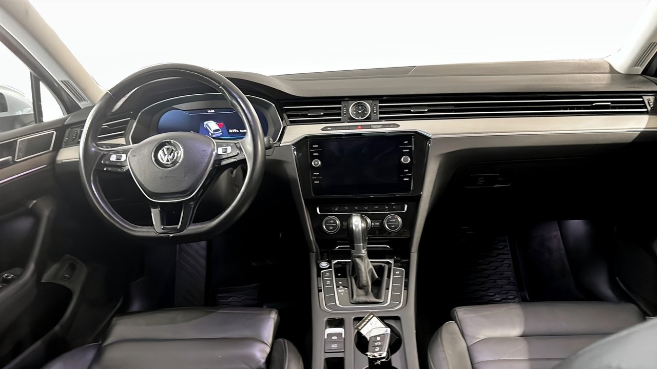 Volkswagen Passat 2018, bild 4/10