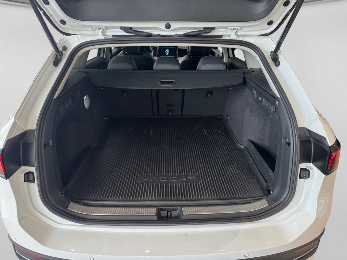 Volkswagen Passat 2025, bild 4/11
