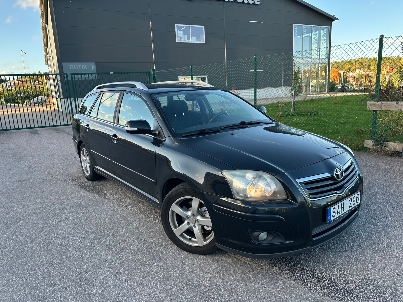 Toyota Avensis 2006, bild 4/6