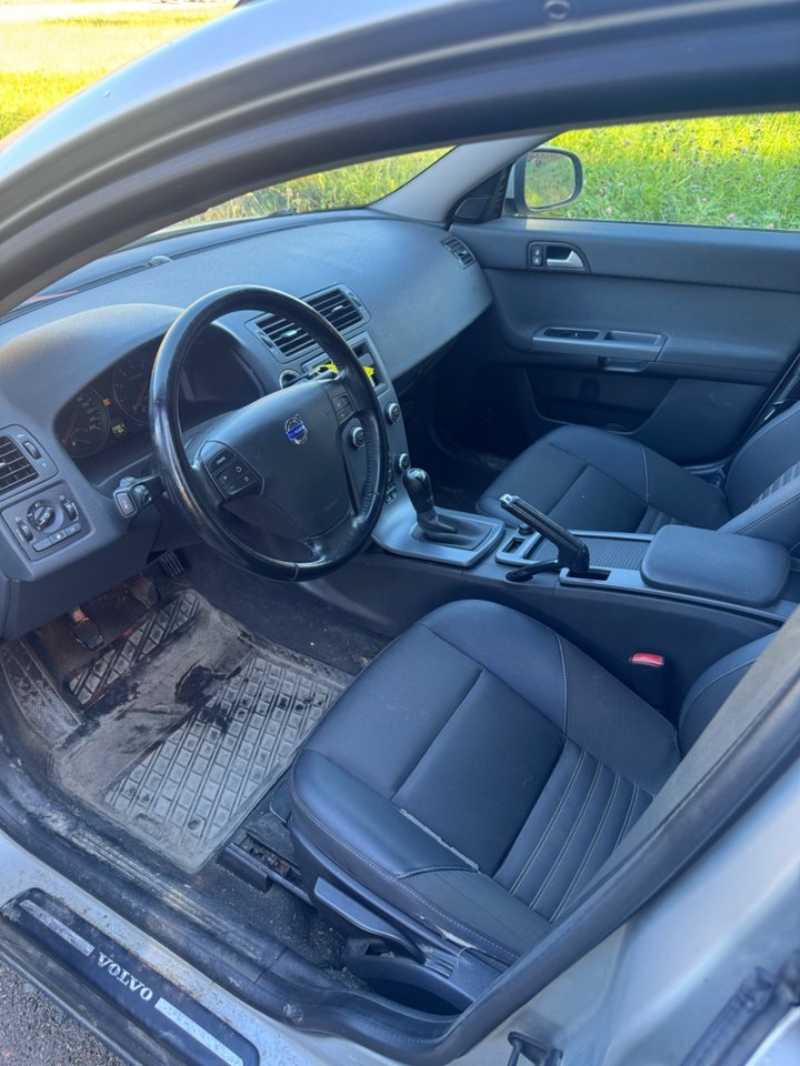 Volvo V50 1.8F Kinetic Euro 4 Nybesiktad 2010, bild 5/6