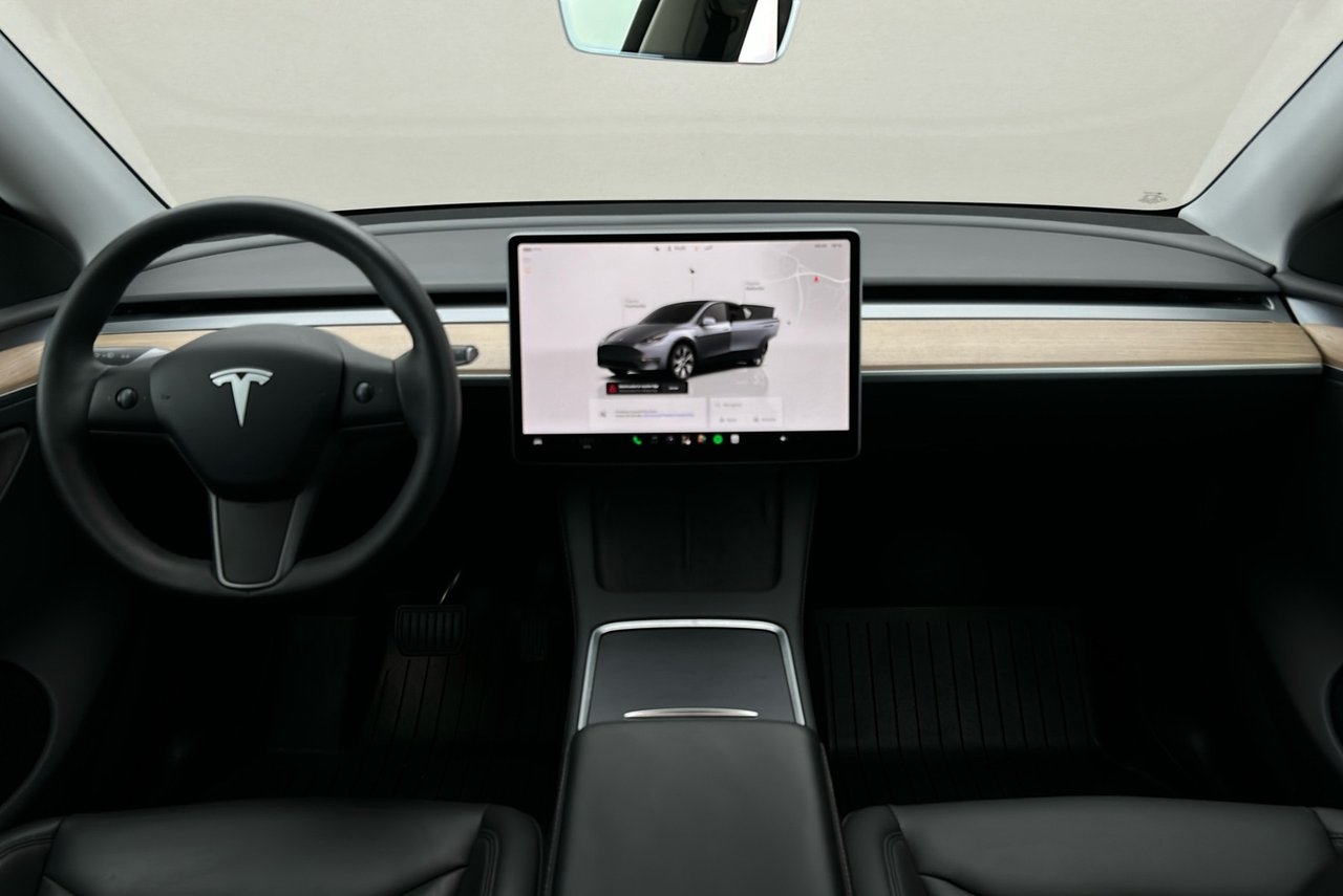 Tesla Model Y 2023, bild 6/10