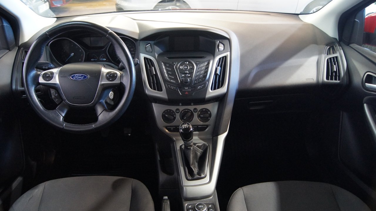 Ford Focus 2014, photo 7/10