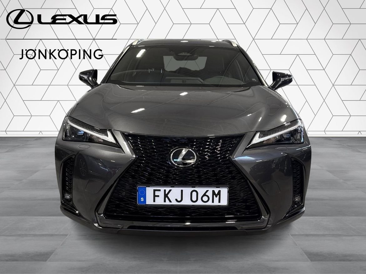 Lexus UX 300h 2026, photo 7/10