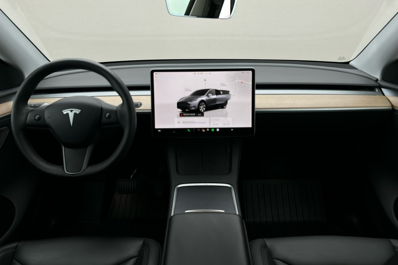 Tesla Model Y 2023, bild 3/3