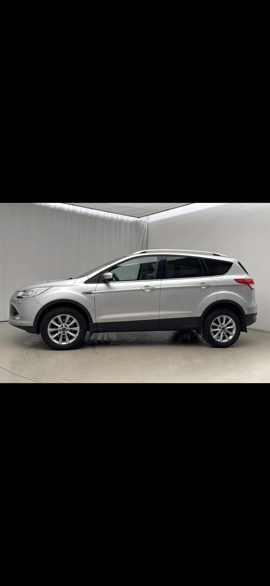 Ford Kuga 2.0 TDCi AWD Powershift 2016, bild 2/10