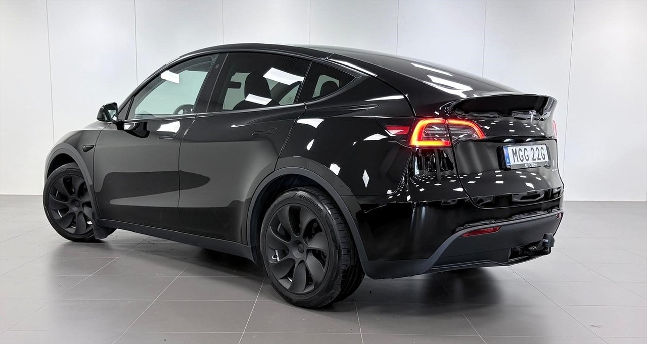 Tesla Model Y 2024, bild 7/10
