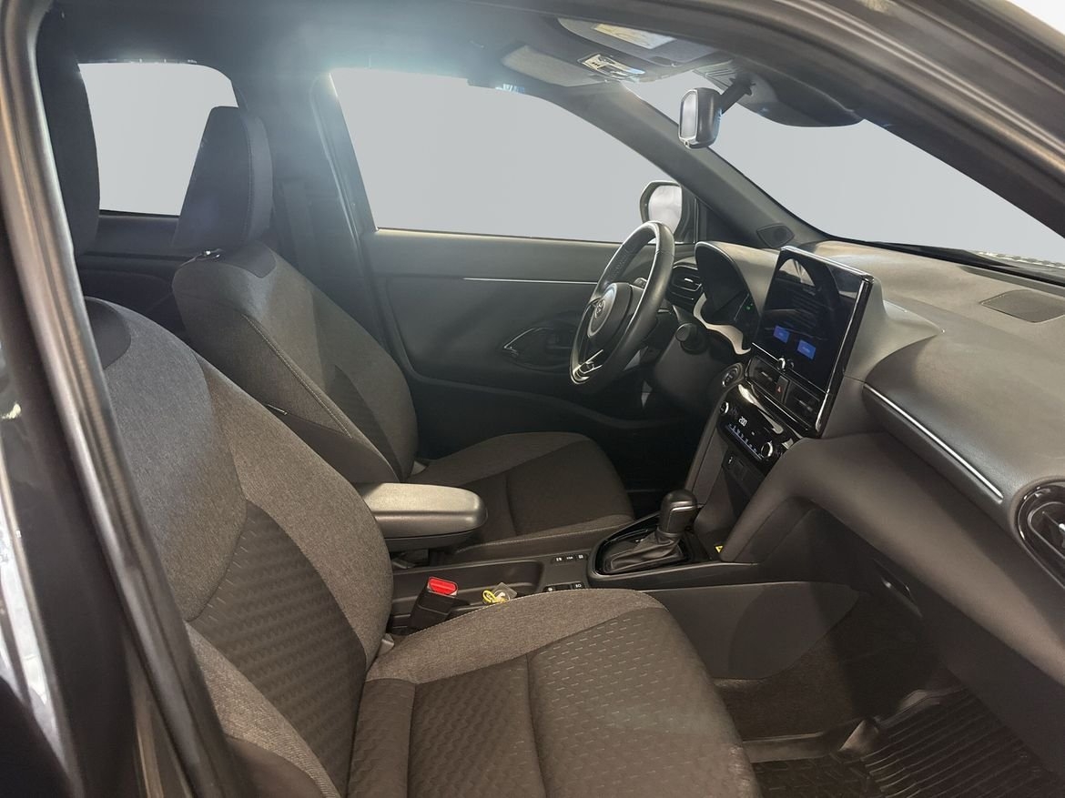 Toyota Yaris Cross 2025, bild 6/15