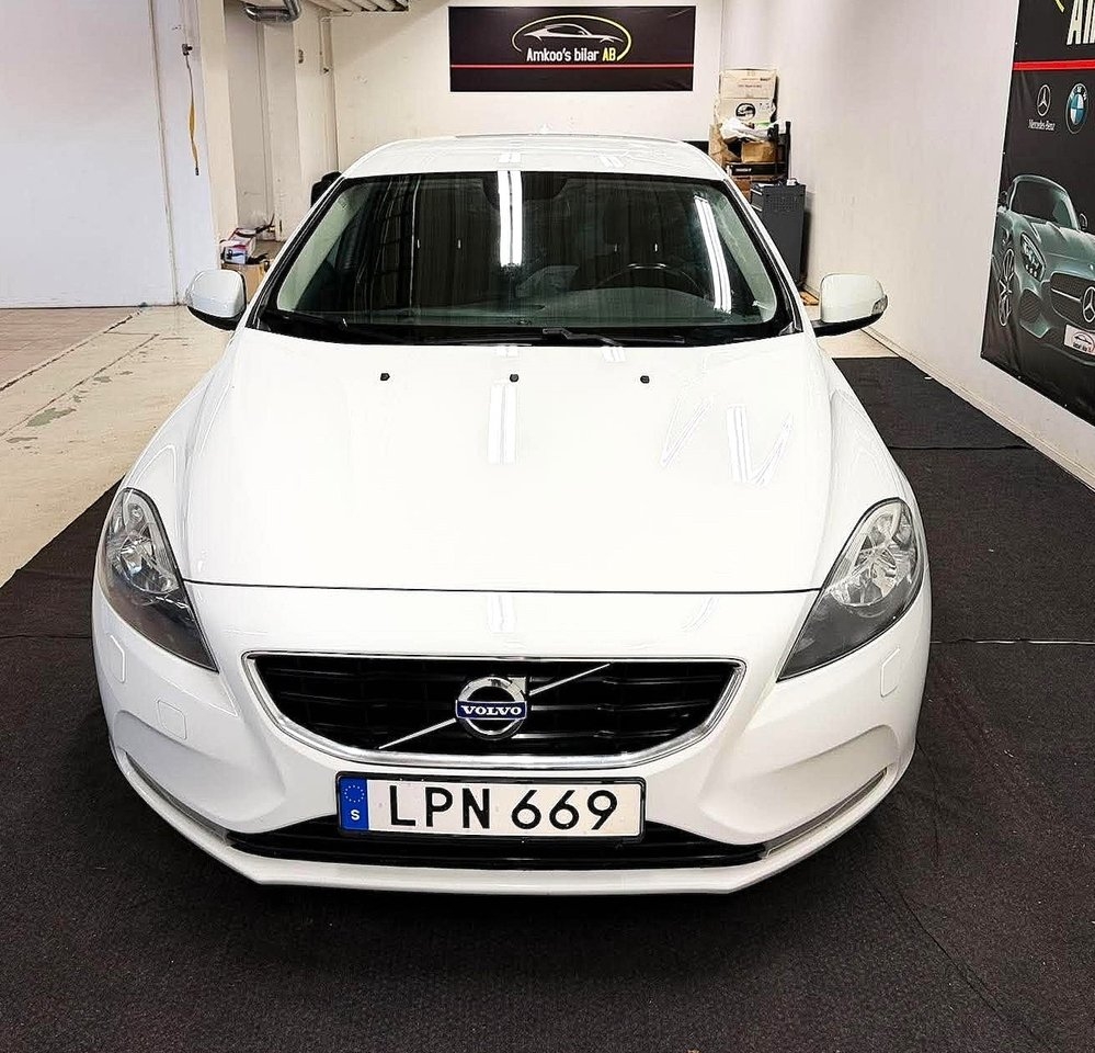 Volvo V40 D2 Your Kinetic Euro 5 2015, bild 3/10