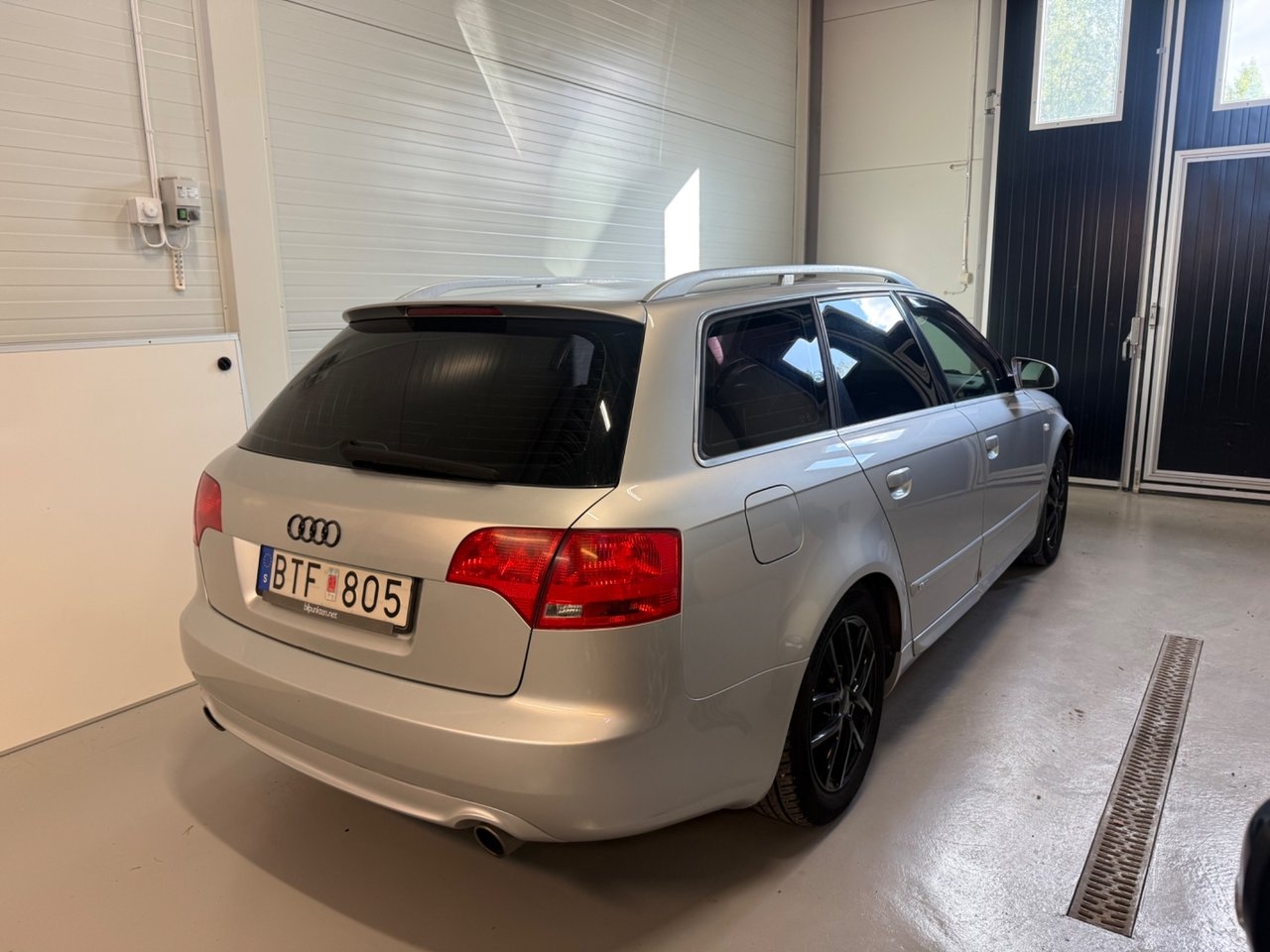 Audi A4 2008, bild 3/10