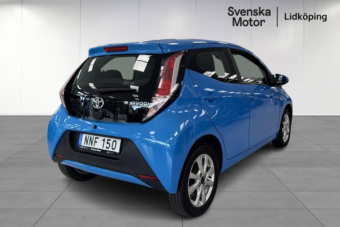 Toyota Aygo X-Play Touch 2016, bild 4/10