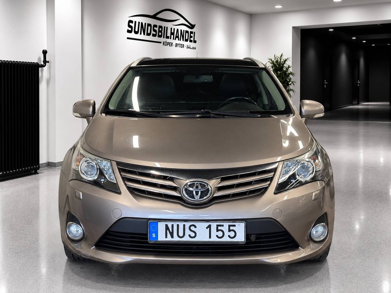 Toyota Avensis 2014, kuva 2/6