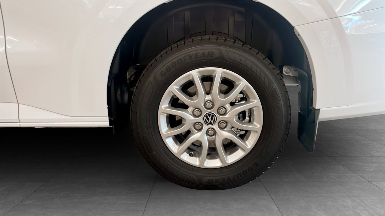 Volkswagen Caravelle T7 eHybrid 233 HK 2026, photo 6/10