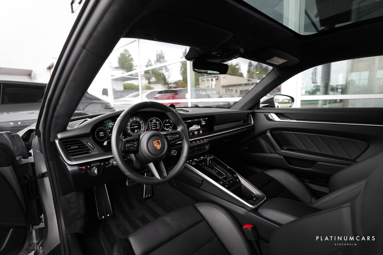 Porsche 911 2021, kuva 7/10