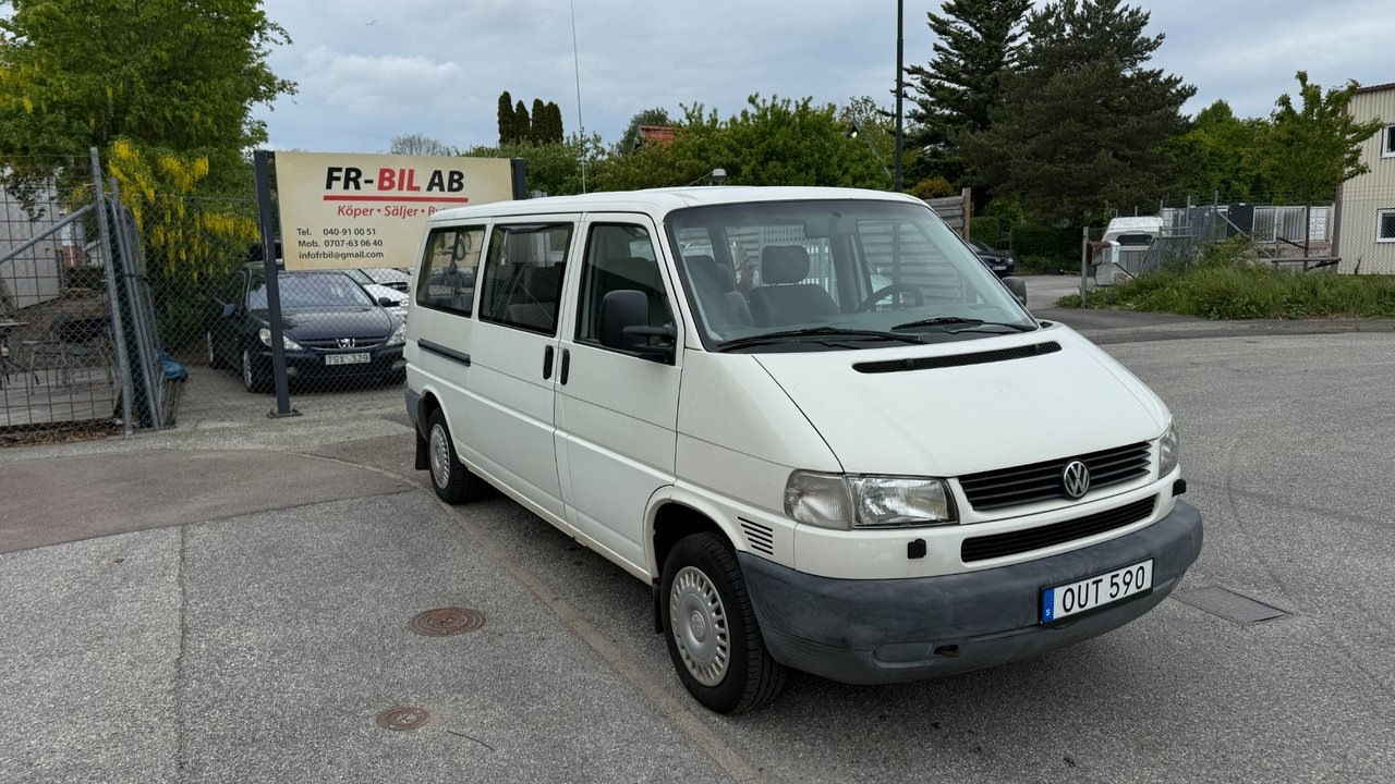 Volkswagen Caravelle 1999, photo 2/10
