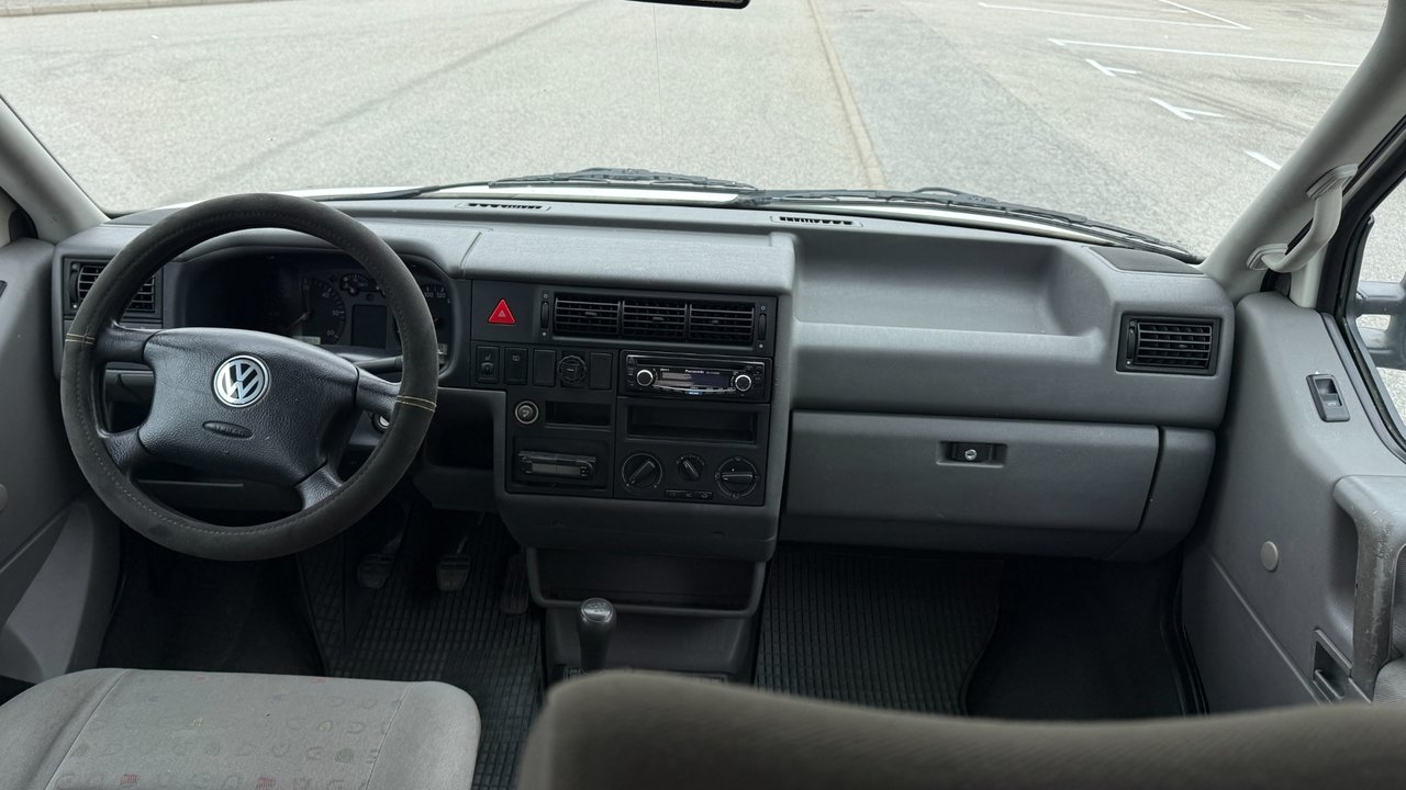 Volkswagen Caravelle 1999, photo 7/10