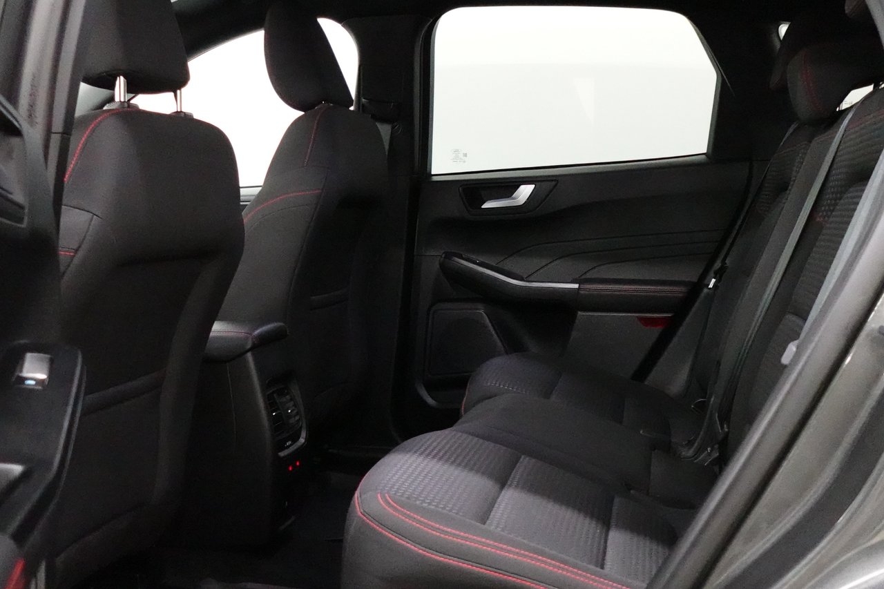 Ford Kuga Plug-In Hybrid E-CVT ST-Line 2024, photo 5/10