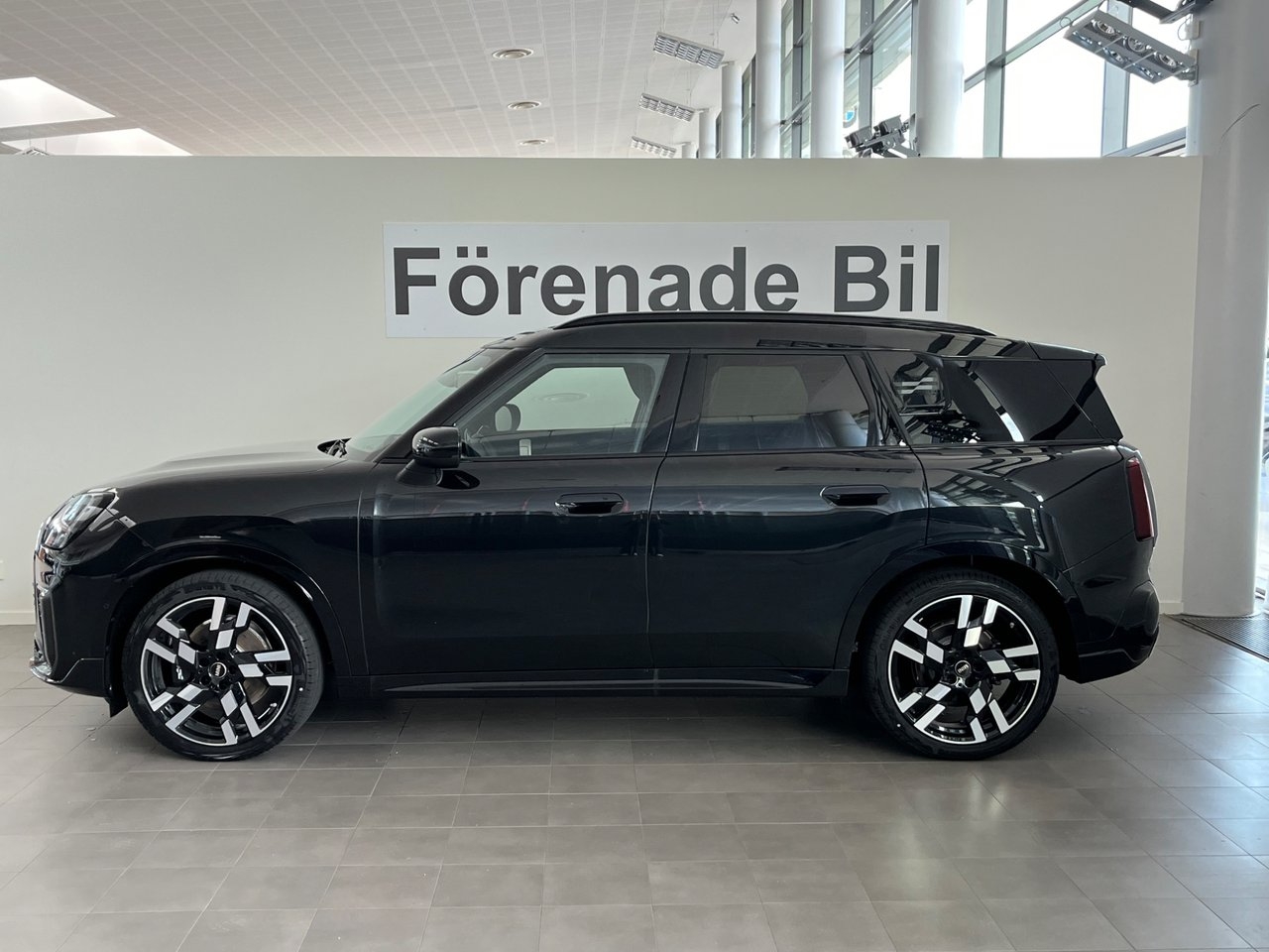 MINI Countryman E JCW Trim Paket M 2025, bild 3/10