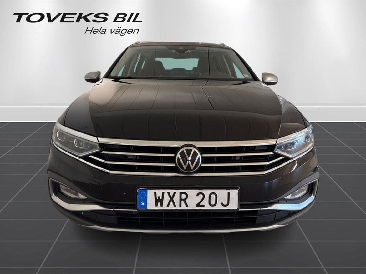 Volkswagen Passat 2023, bild 5/13