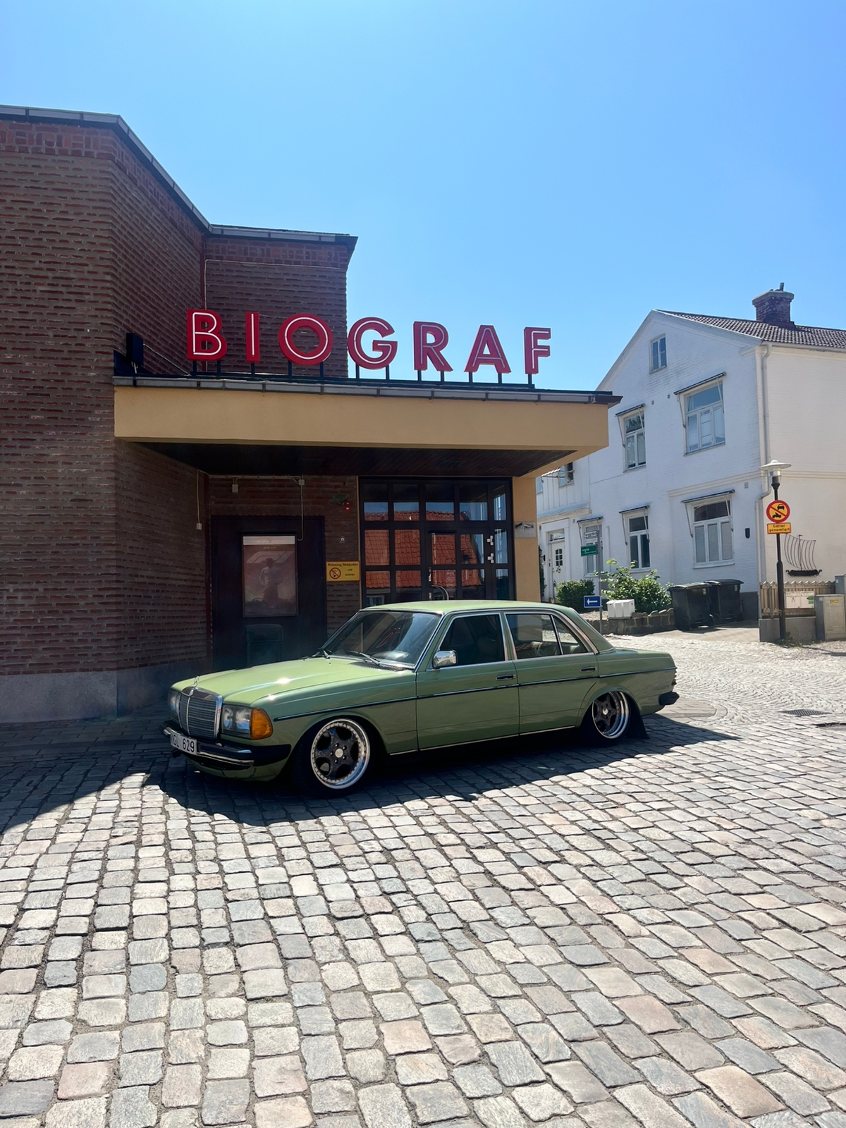 Mercedes-Benz 240
