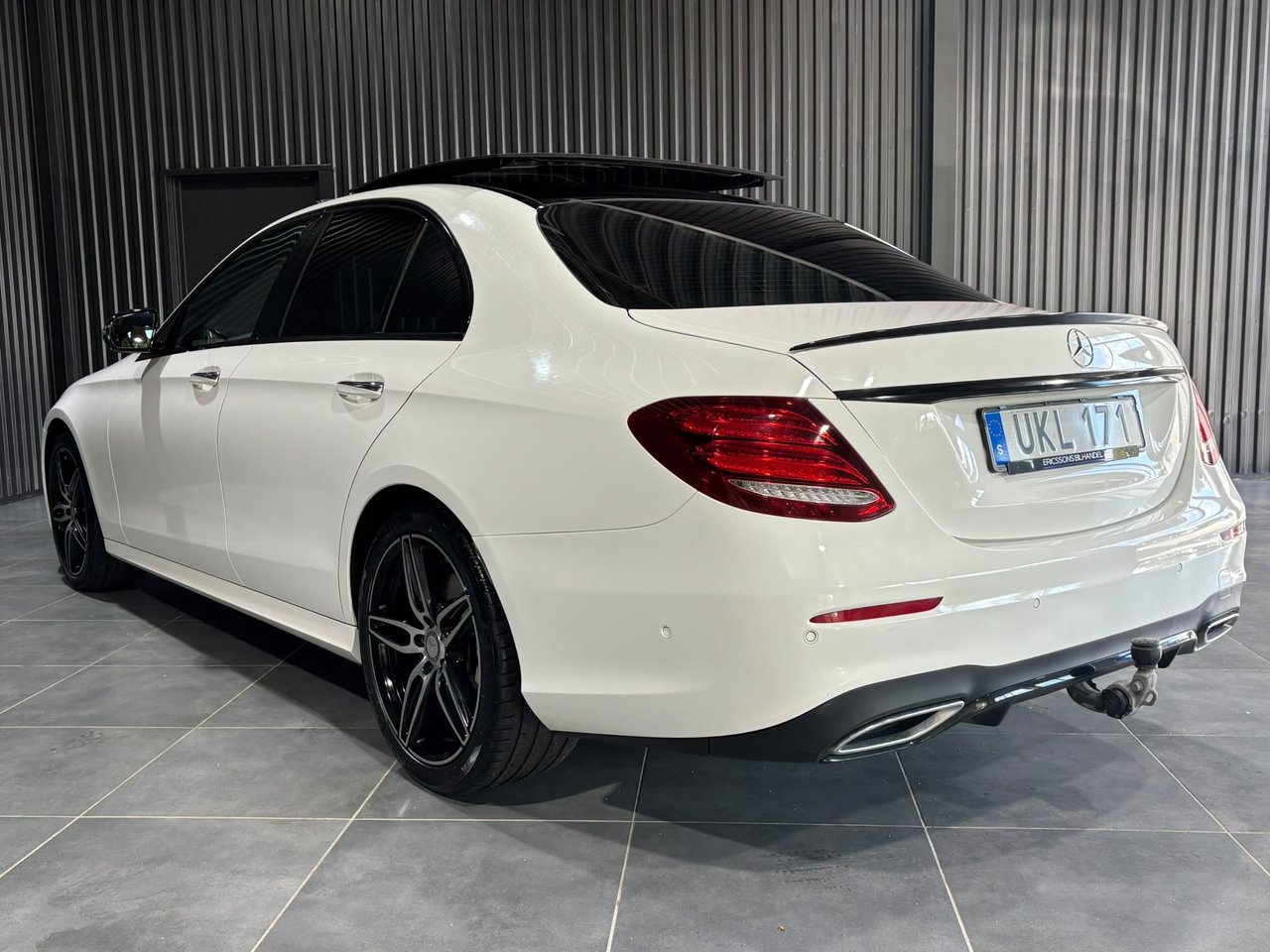 Mercedes-Benz E 2017, bild 6/10
