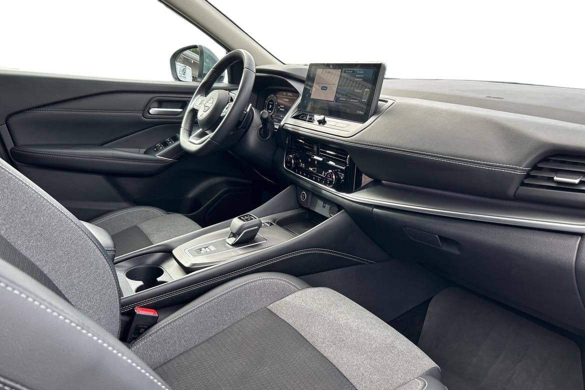Nissan Qashqai MHEV 158 N-Connecta 2024, bild 7/10