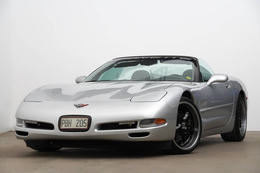 Chevrolet Corvette 1999, kuva 2/10