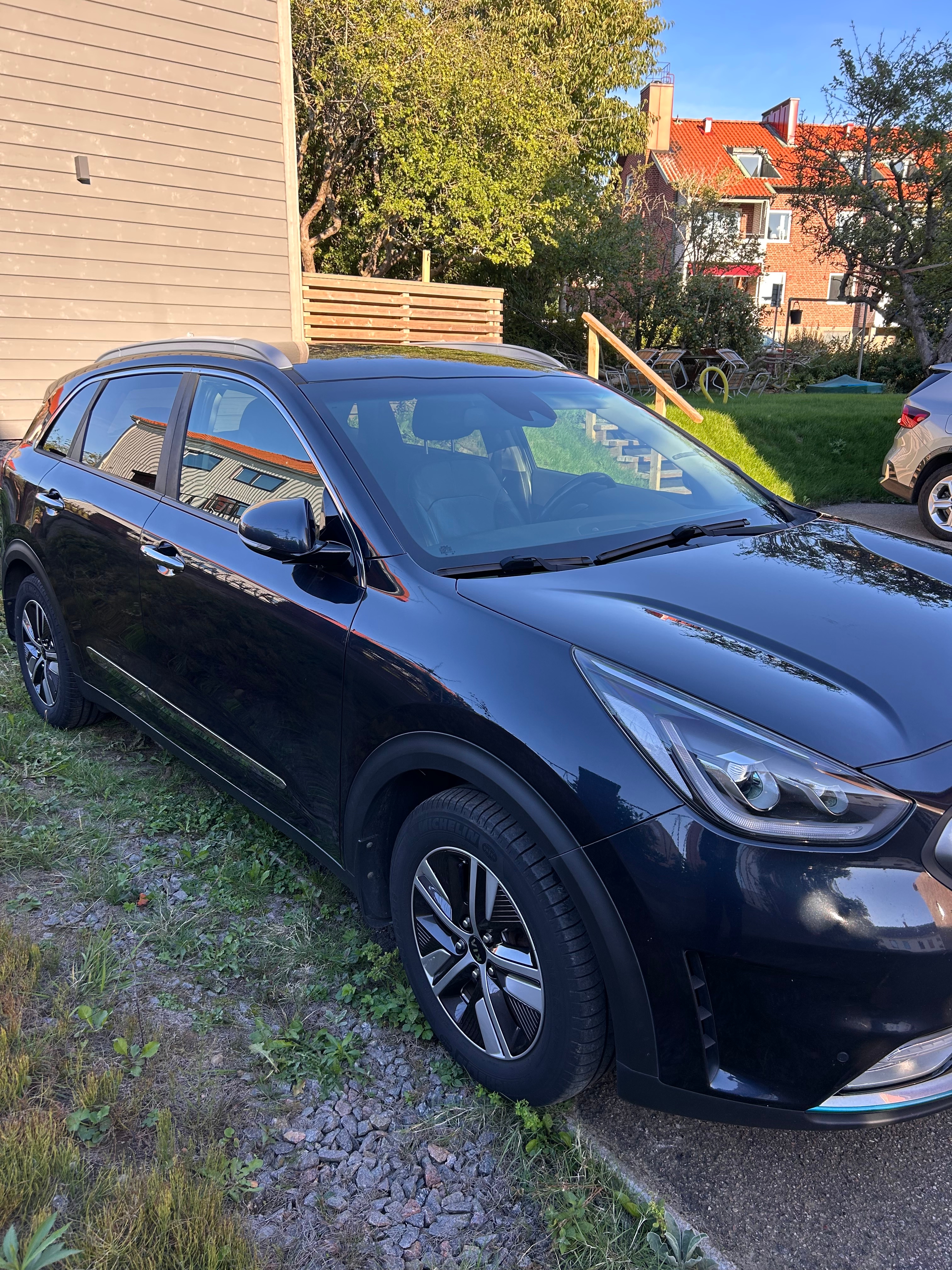 Kia Niro P-HEV DCT 2018, kuva 4/7