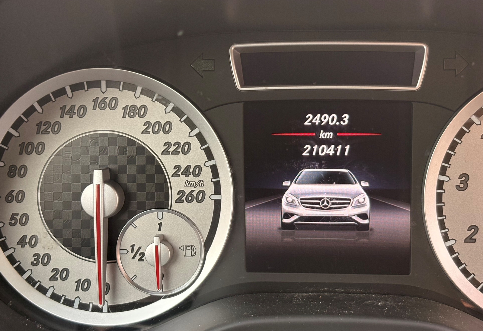 Mercedes-Benz A 180 Manuell 2014, bild 4/4
